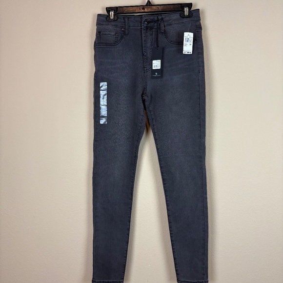 Numero Denim - NWT Numero Gray Wash (Faded Black) Genoa High Rise Super Skinny Stretchy Jeans